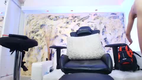 Dustin Dollin online show from 01-04-25, 01:10