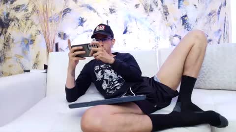 Dustin Dollin online show from 01-11-25, 01:59