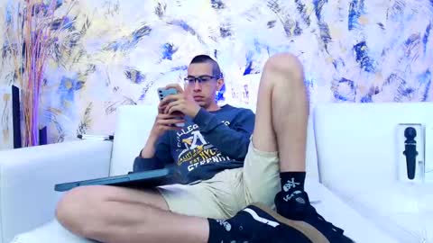 Dustin Dollin online show from 03-11-25, 09:37