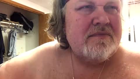 Snapshot of dustyballzer chatting on 12-12-24, 03:10 Dusty online show from 12-12-24, 03:10