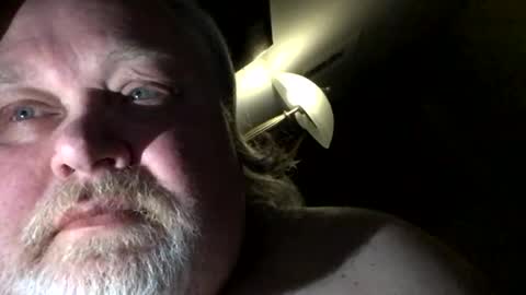 Snapshot of dustyballzer chatting on 12-26-24, 02:44 Dusty online show from 12-26-24, 02:44