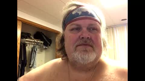Snapshot of dustyballzer chatting on 12-27-24, 09:43 Dusty online show from 12-27-24, 09:43