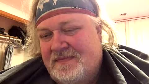 Snapshot of dustyballzer chatting on 12-28-24, 01:39 Dusty online show from 12-28-24, 01:39