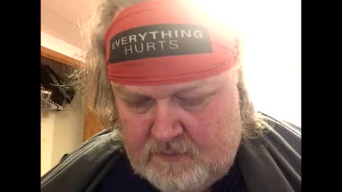 Snapshot of dustyballzer chatting on 01-09-25, 06:57 Dusty online show from 01-09-25, 06:57