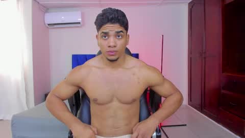 DUSTYN MICHELLE online show from 03-24-26, 02:00