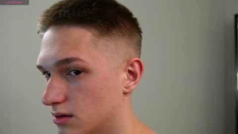 Dustyn online show from 12-19-24, 08:34