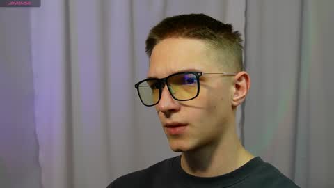 Dustyn online show from 12-21-24, 08:32