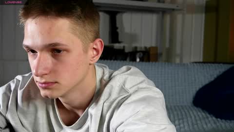 Dustyn online show from 02-05-25, 02:48