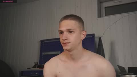 Dustyn online show from 09-09-25, 05:01