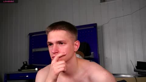 Dustyn online show from 11-28-25, 03:25