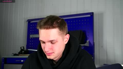 Dustyn online show from 02-04-26, 03:18