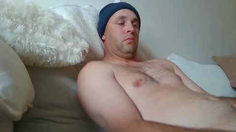 Snapshot of dustyroy09 chatting on 03-14-26, 05:46 dustyroy09 online show from 03-14-26, 05:46