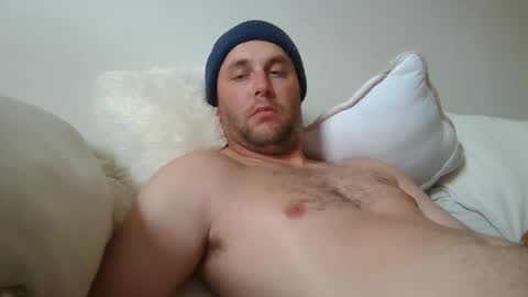 Snapshot of dustyroy09 chatting on 03-19-26, 03:32 dustyroy09 online show from 03-19-26, 03:32