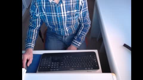 dutchpornking2 online show from 01-02-25, 07:44