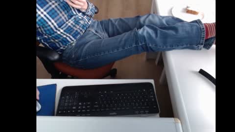 dutchpornking2 online show from 01-06-25, 12:46