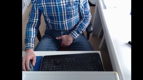 dutchpornking2 online show from 01-14-25, 11:31
