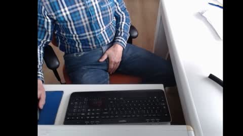 dutchpornking2 online show from 01-18-25, 11:32