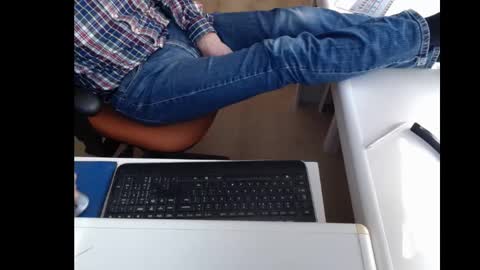 dutchpornking2 online show from 03-04-25, 11:51