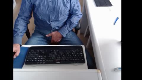 Snapshot of dutchpornking2 chatting on 09-30-25, 07:35 dutchpornking2 online show from 09-30-25, 07:35