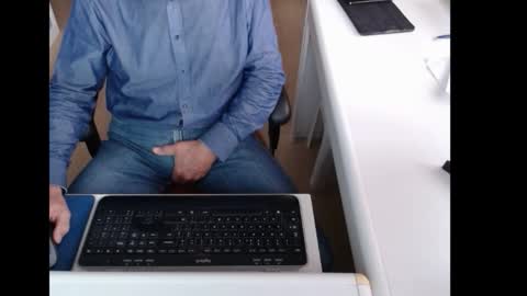 Snapshot of dutchpornking2 chatting on 10-04-25, 07:17 dutchpornking2 online show from 10-04-25, 07:17