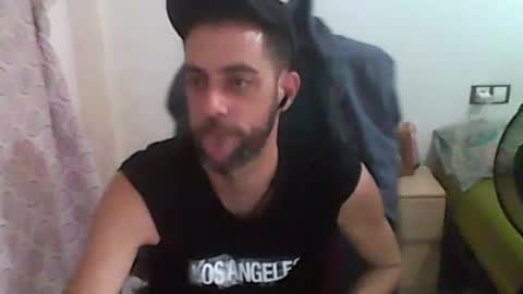 Snapshot of dvdvlc29 chatting on 10-27-25, 10:30 david online show from 10-27-25, 10:30