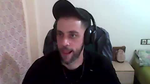 Snapshot of dvdvlc29 chatting on 02-22-26, 08:02 david online show from 02-22-26, 08:02