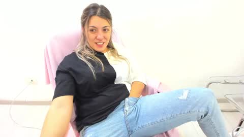 Snapshot of dyanakaylin chatting on 12-02-24, 01:03 dayana online show from 12-02-24, 01:03