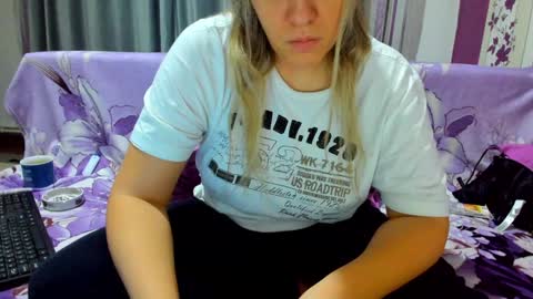 Snapshot of dyanakaylin chatting on 12-04-24, 04:54 dayana online show from 12-04-24, 04:54