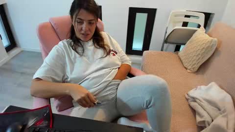 dayana online show from 11-03-25, 05:42