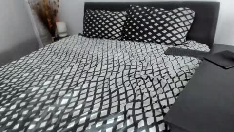 Dyanne online show from 02-19-25, 07:38