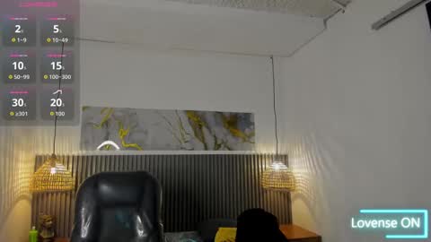 dyla_n18_ online show from 09-30-25, 09:31