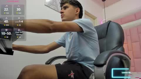 dyla_n18_ online show from 10-12-25, 11:48