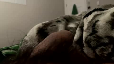 Snapshot of dylan56s chatting on 02-12-25, 04:01 Dylan online show from 02-12-25, 04:01