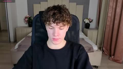 Dylan online show from 09-10-25, 05:46