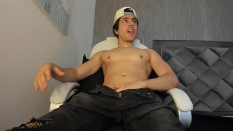 Dylan online show from 09-28-25, 12:10