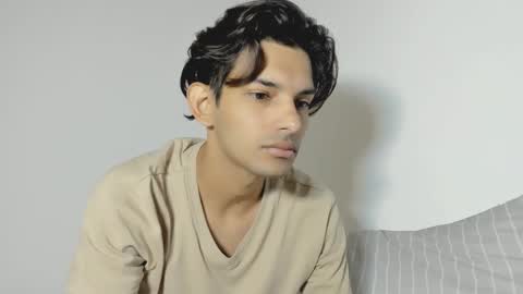 Dylan online show from 10-16-25, 04:08