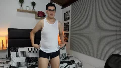  DYLAN SANTIAGO  online show from 12-18-25, 10:05