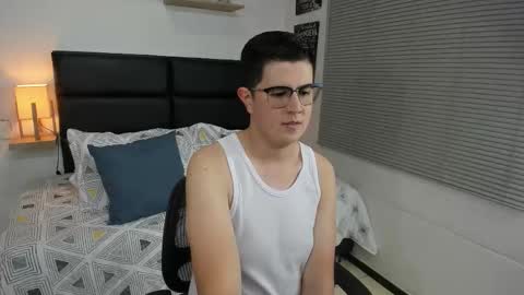  DYLAN SANTIAGO  online show from 12-19-25, 07:54