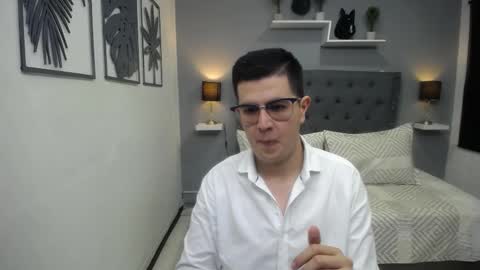  DYLAN SANTIAGO  online show from 02-02-26, 07:56