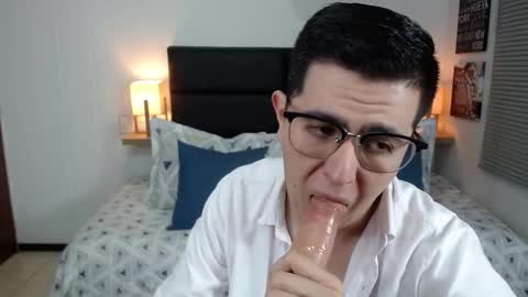  DYLAN SANTIAGO  online show from 02-06-26, 10:13