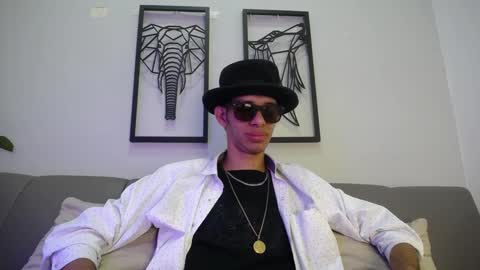 dylan_scotts online show from 10-02-25, 07:43