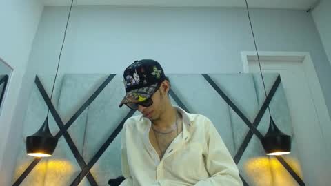 dylan_scotts online show from 10-09-25, 08:07