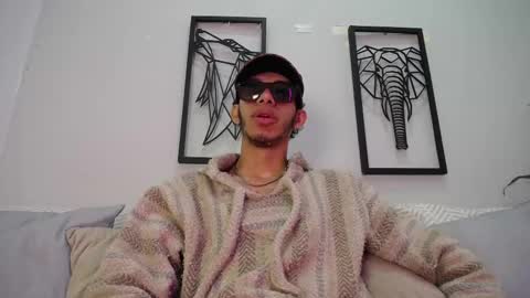 dylan_scotts online show from 11-03-25, 09:05