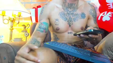 D Y L A N online show from 02-09-25, 01:14