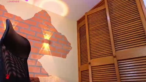 D Y L A N online show from 12-21-25, 09:33