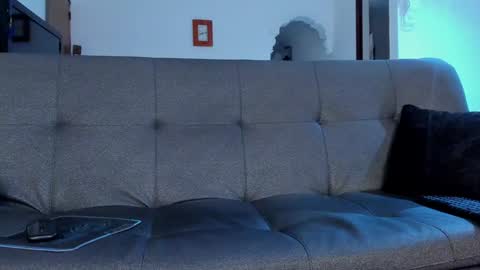 Snapshot of dylanstrong_ chatting on 01-18-25, 01:08 Dylann and Willy online show from 01-18-25, 01:08