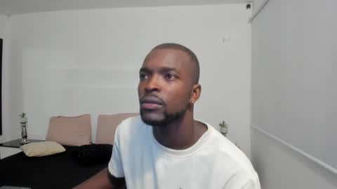 Snapshot of dylantaylor_1 chatting on 01-01-25, 04:18 Dylan Taylor online show from 01-01-25, 04:18