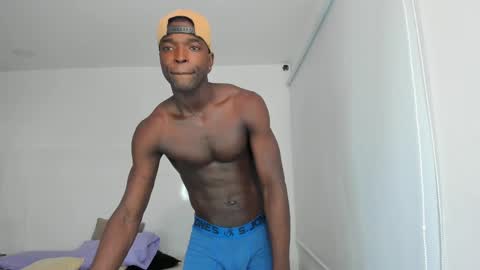 Snapshot of dylantaylor_1 chatting on 01-17-25, 06:57 Dylan Taylor online show from 01-17-25, 06:57