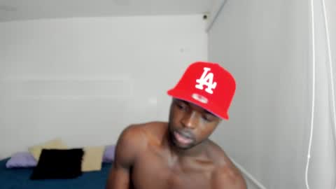 Snapshot of dylantaylor_1 chatting on 01-27-25, 04:20 Dylan Taylor online show from 01-27-25, 04:20