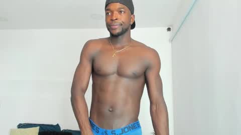 Snapshot of dylantaylor_1 chatting on 02-03-25, 01:30 Dylan Taylor online show from 02-03-25, 01:30